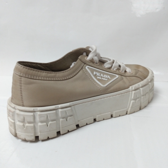 Prada 2022 Double Wheel Nylon Gabardine Sneakers in Desert Beige sz 39.5 - Picture 13 of 16